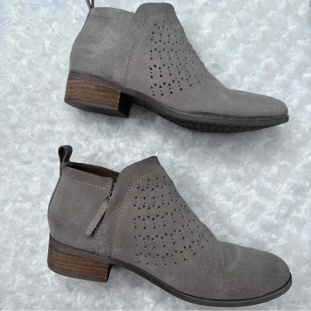 TOMS Tan Suede Perforated Deia Booties Size 7.5